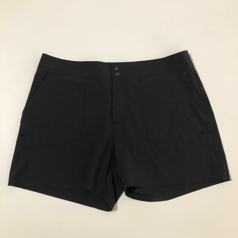 L. L. Bean Women’s Shorts Black lightweight Pockets Sz 14 UPF 50 Protection